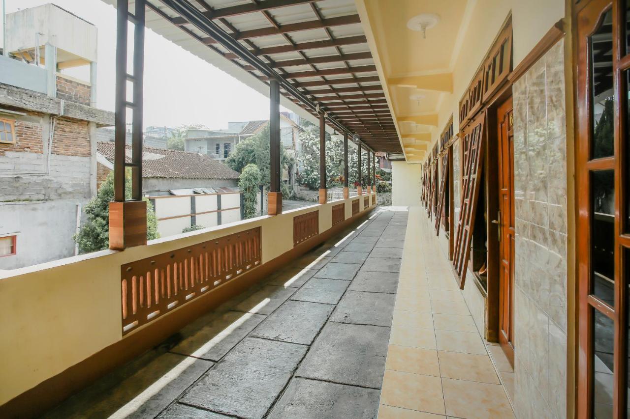 Hotel Spot On 90092 Dewi Safitri